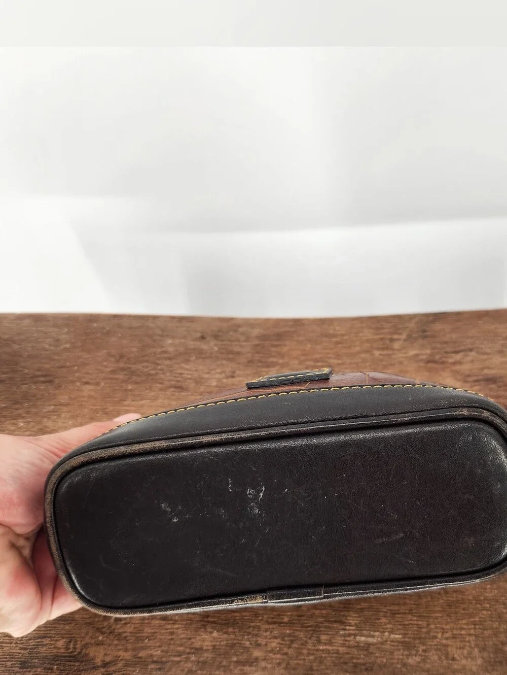 Dooney & Bourke good pre